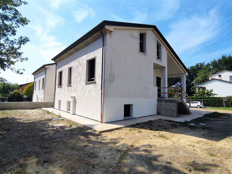 Casa semi indipendente in Via Turì 20 a Sarzana