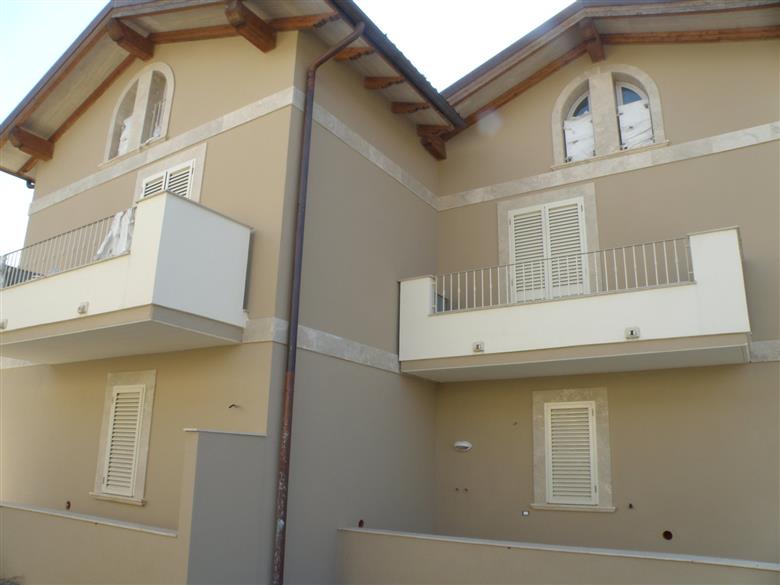 Casa semi indipendente in nuova costruzione in zona Cinquale a Montignoso