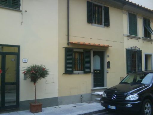 Casa singola ristrutturata a Prato