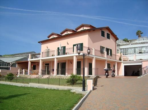 Casa semi indipendente a San Remo