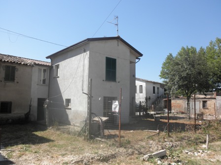 Casa semi indipendente ristrutturato in zona Castelnuovo a Assisi