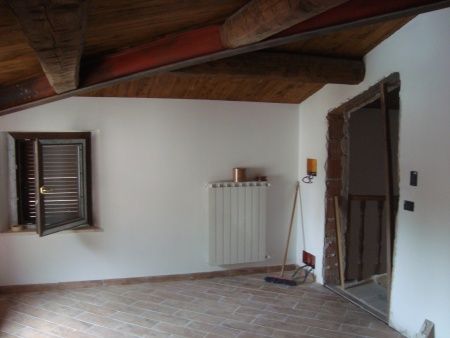 Appartamento ristrutturato in zona San Nicolò di Celle a Deruta