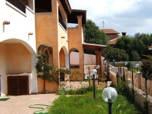 Villa a schiera in nuova costruzione in zona Porto San Paolo a Loiri Porto San Paolo