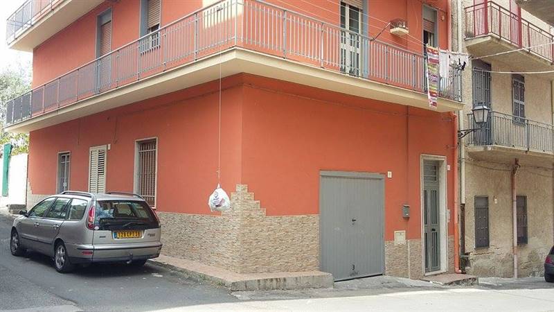 Casa singola in Via Cosenza a Lentini