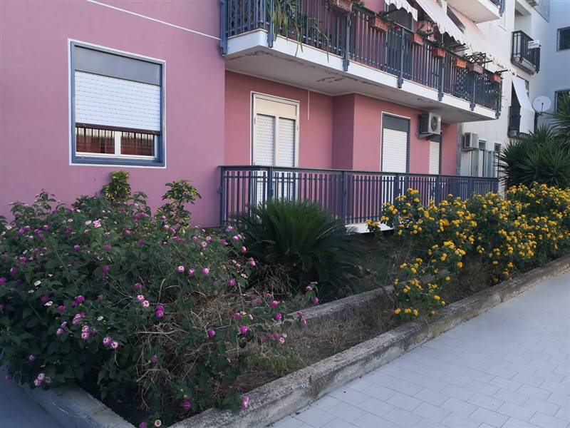 Appartamento in Via Dei Tulipani a Melilli