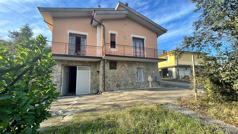 Casa singola in Via Bagarello, 20 a Montecalvo Versiggia