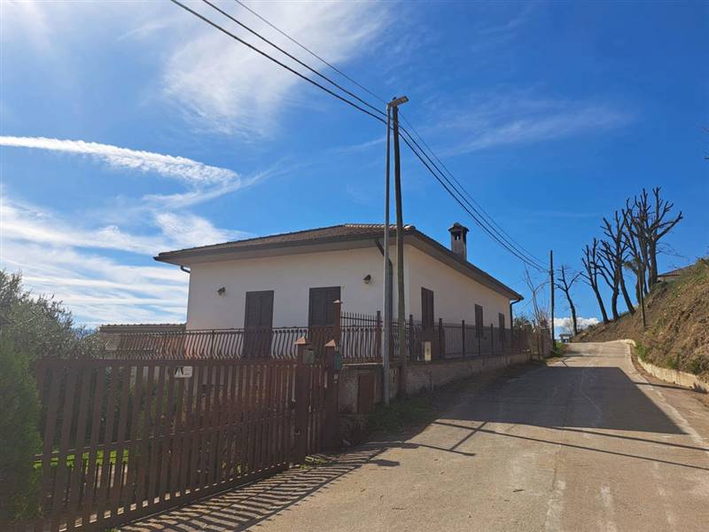 Casa singola in Via Santa Lucia, Snc a Cervaro