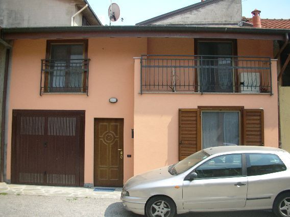 Casa semi indipendente in Via Cesare Battisti a Cislago