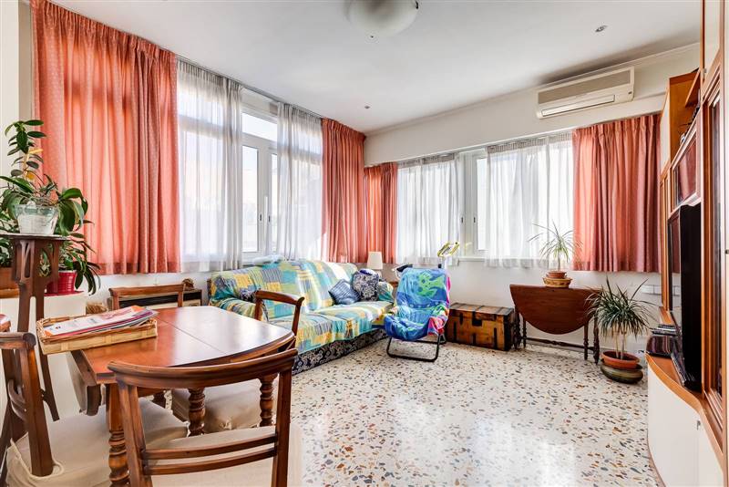 Appartamento in Via Angiolo Cabrini in zona Nuovo Salario, Prati Fiscali, Colle Salario a Roma