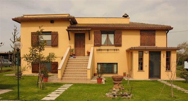 Villa in Via Santa Marinella a Nettuno