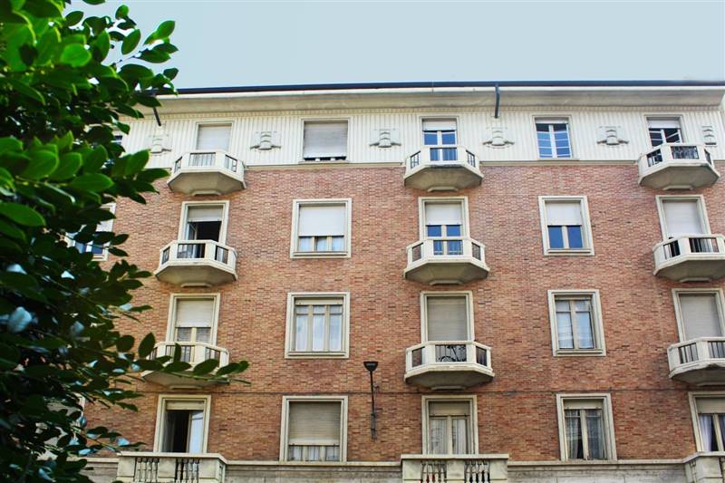 Appartamento in zona San Donato a Torino