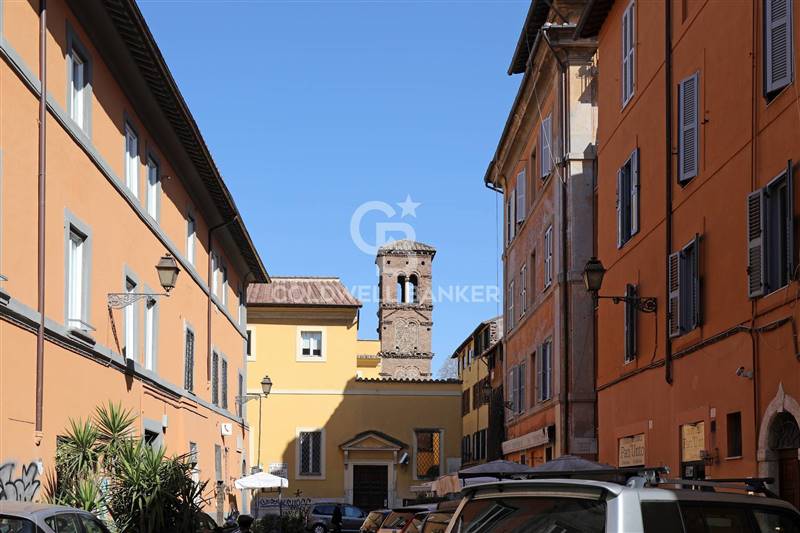 Bilocale in Via Dell'Arco di san calisto in zona Trastevere, Aventino, Testaccio a Roma