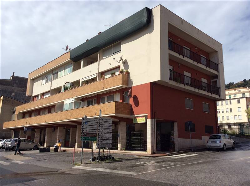 Quadrilocale in Via Enrico Toti in zona Nicastro a Lamezia Terme