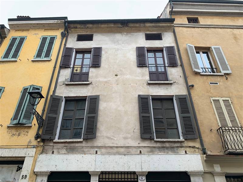 Casa singola da ristrutturare in zona Centro Storico a Mantova