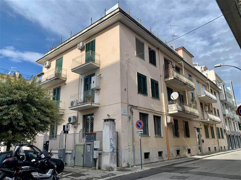 Appartamento in Via Francesco Daniele in zona Centro Città a Caserta