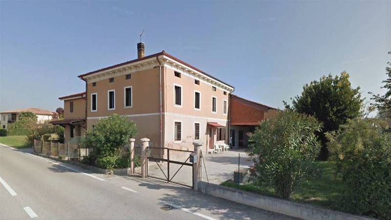 Bifamiliare da ristrutturare in zona S.pio X-stanga-cà Balbi a Vicenza