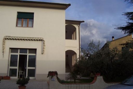 Villa abitabile in zona Lorenzana a Crespina Lorenzana