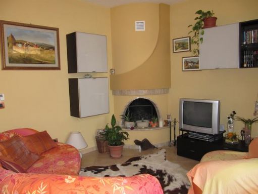 Appartamento indipendente in ottime condizioni in zona Crespina a Crespina Lorenzana